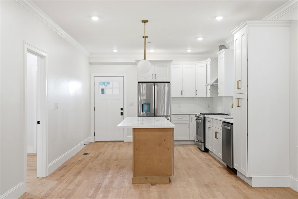 13 Langmaid Ave #3, Somerville, MA Photo #4