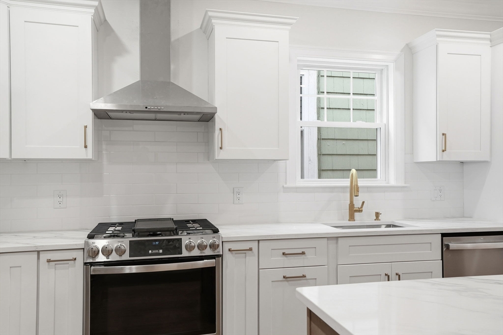 13 Langmaid Ave #3, Somerville, MA Photo #3