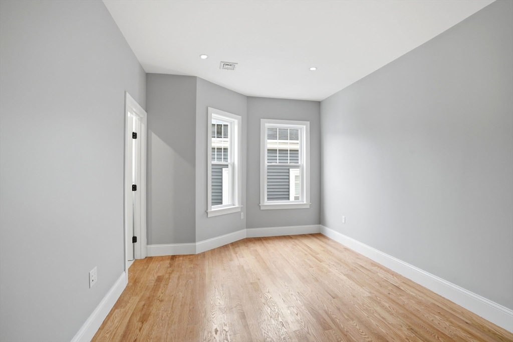 13 Langmaid Ave #3, Somerville, MA Photo #18