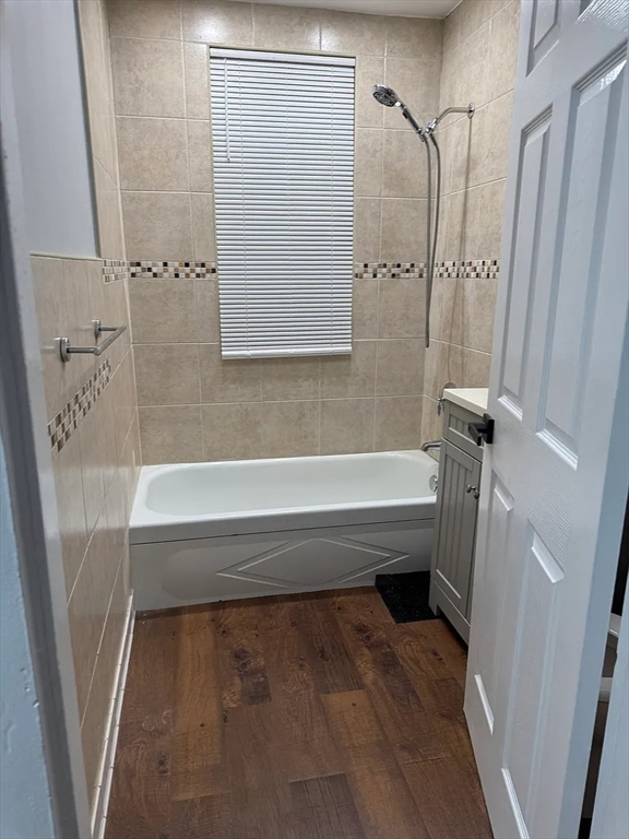 126 Norwell St 126
