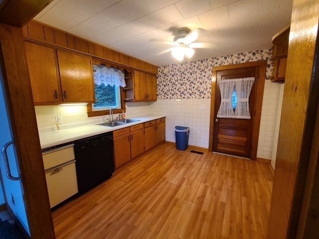 9 Spring St, Montague, MA, 9 Spring St, Montague, MA Photo #7