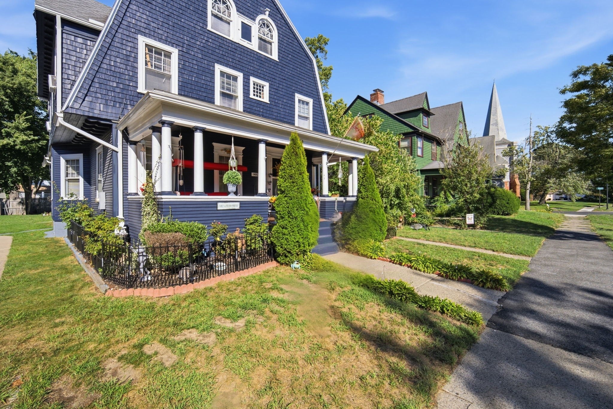 169 Forest Park Ave