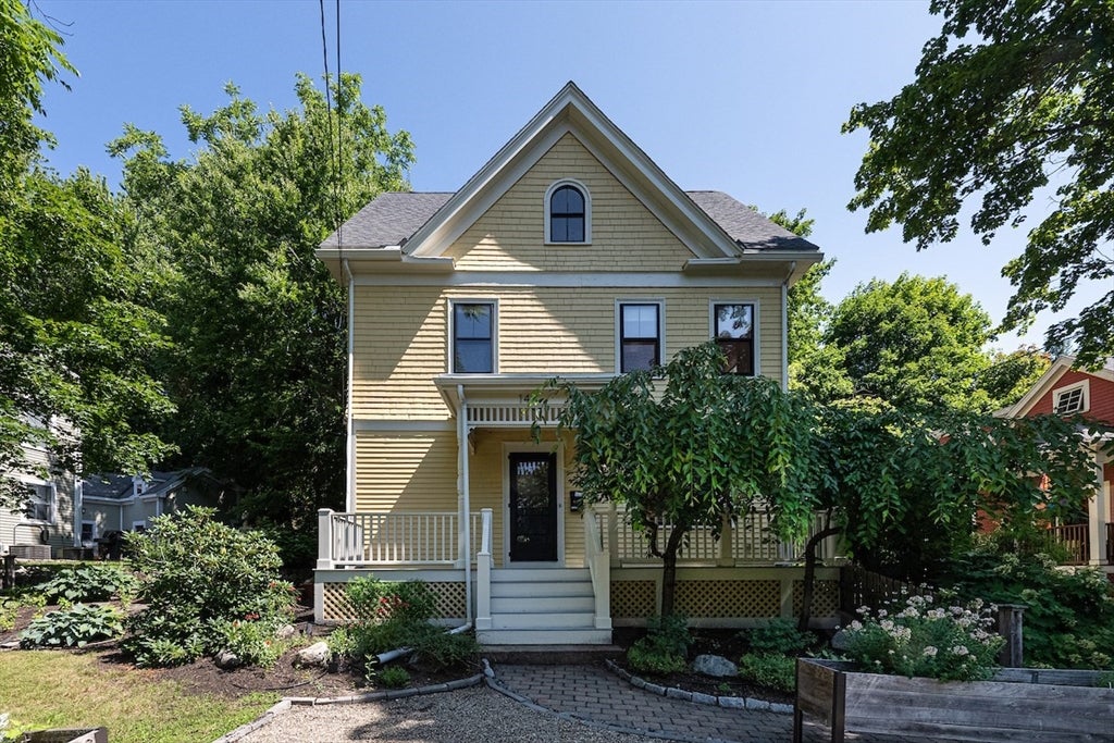 147 Lowell St