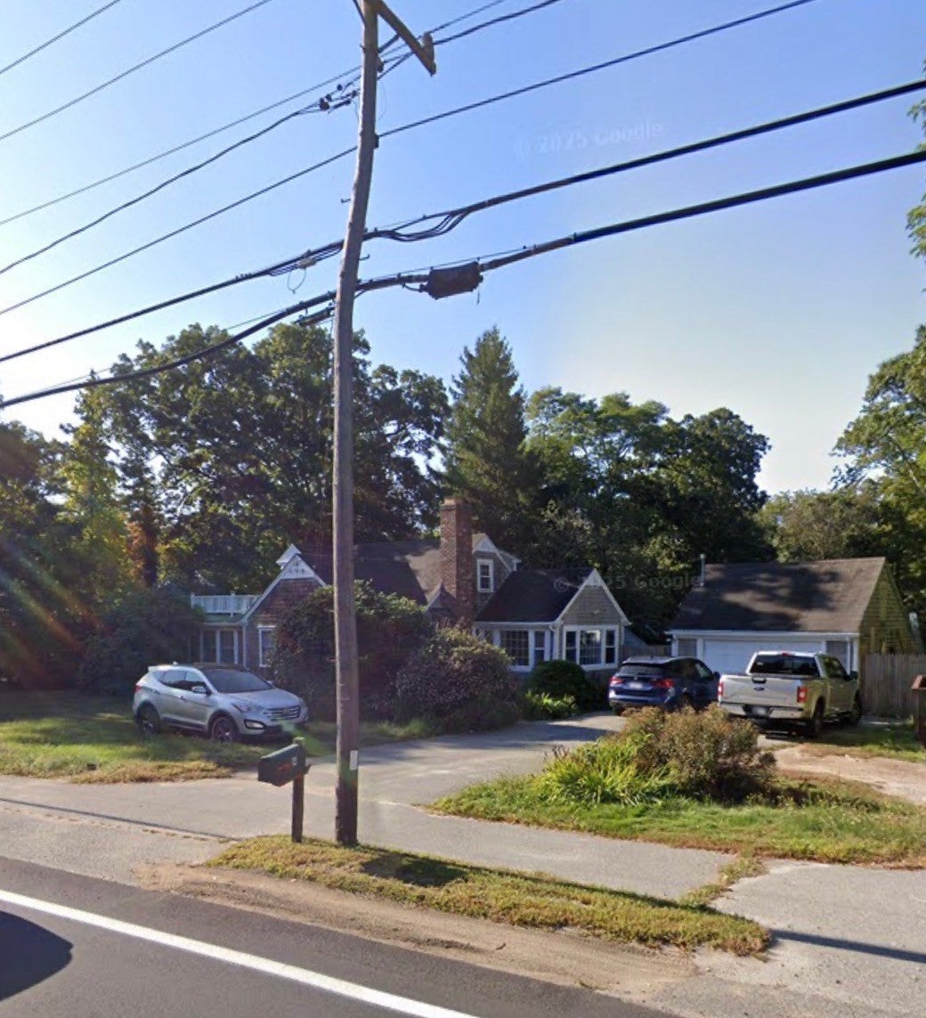84 Main St, Mashpee, MA Photo #1