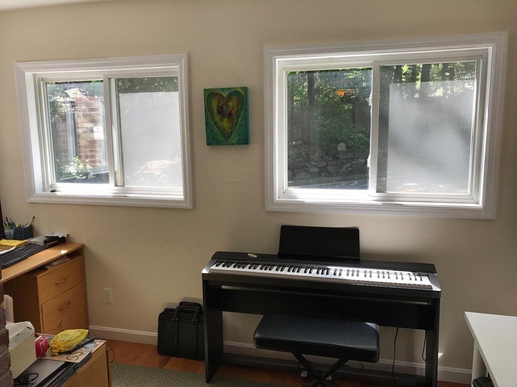 Brookline, Massachusetts 02445, United States, 3 Bedrooms Bedrooms, ,2 BathroomsBathrooms,Residential,Active,178320