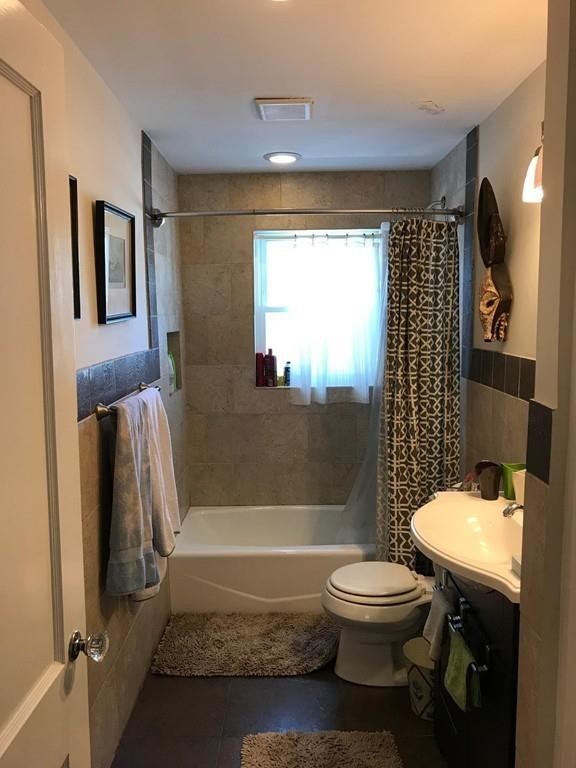 Brookline, Massachusetts 02445, United States, 3 Bedrooms Bedrooms, ,2 BathroomsBathrooms,Residential,Active,178320