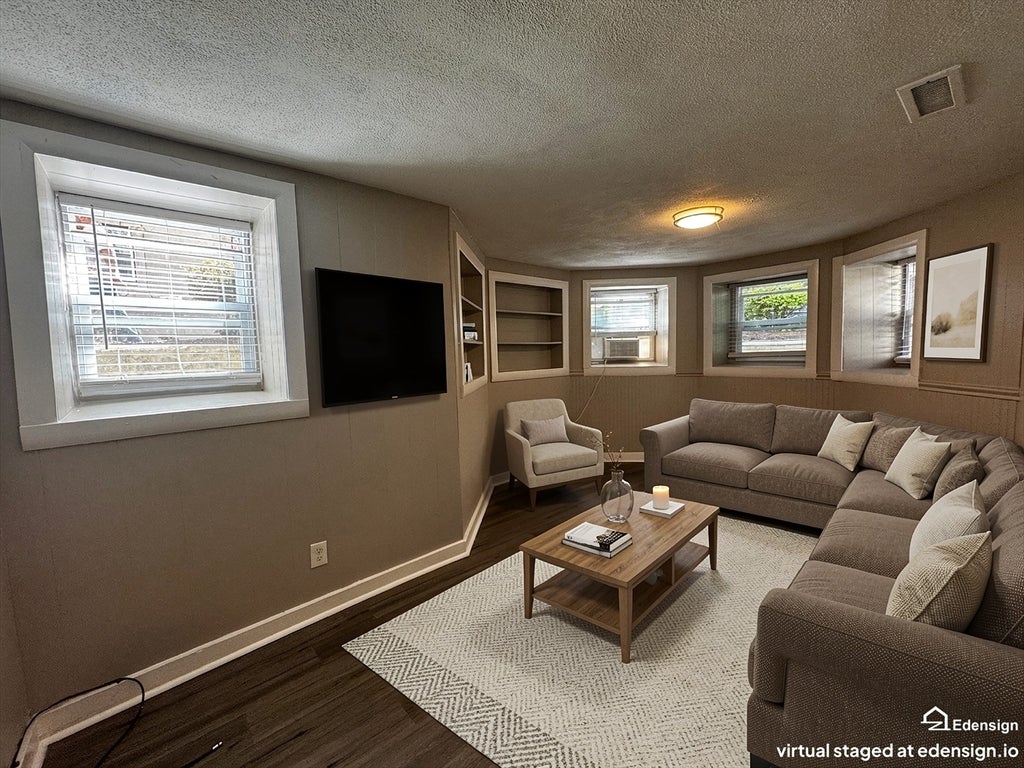 1870 Beacon St #B2, Brookline, MA, 1870 Beacon St #B2, Brookline, MA Photo #1