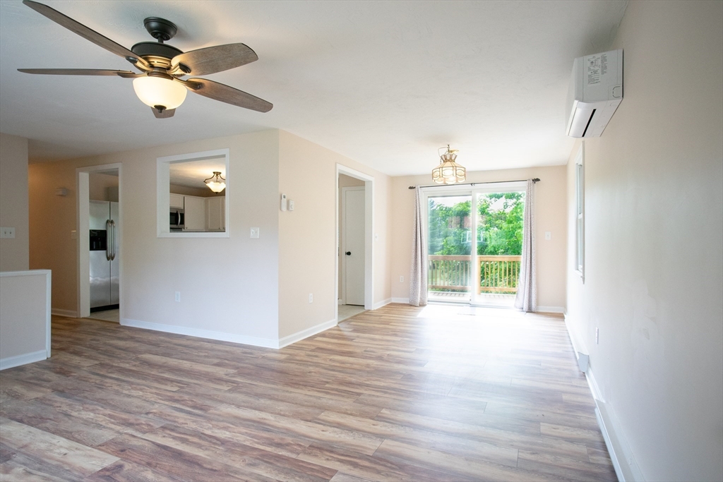 853 Main St