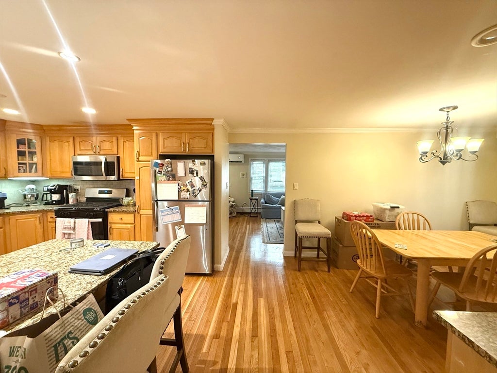 Click for 83 Ralph St #1, Watertown, MA slideshow