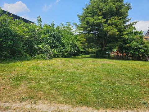 Photo of 2 Washburn Ave, Fairhaven, MA 02719 (MLS # 73258552)
