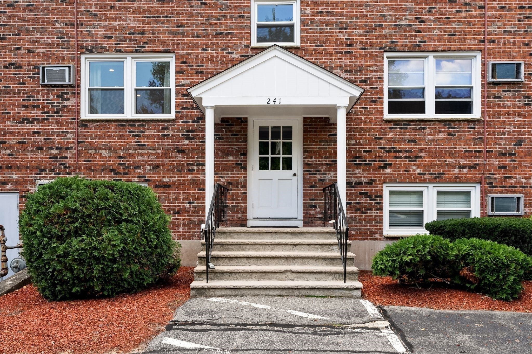 241 Main St #C8, Reading, MA, 241 Main St #C8, Reading, MA Photo #23