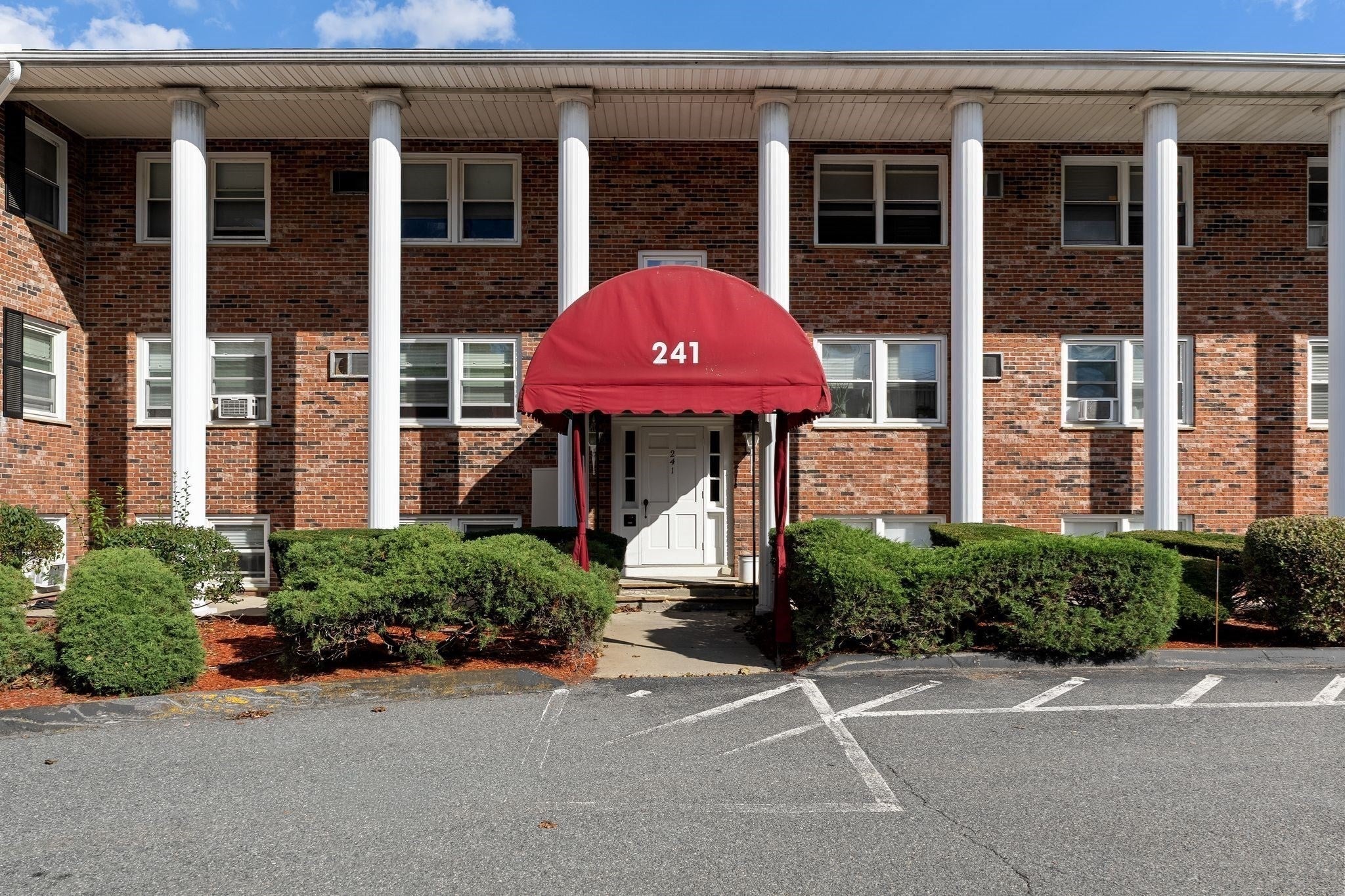 241 Main St #C8, Reading, MA, 241 Main St #C8, Reading, MA Photo #27