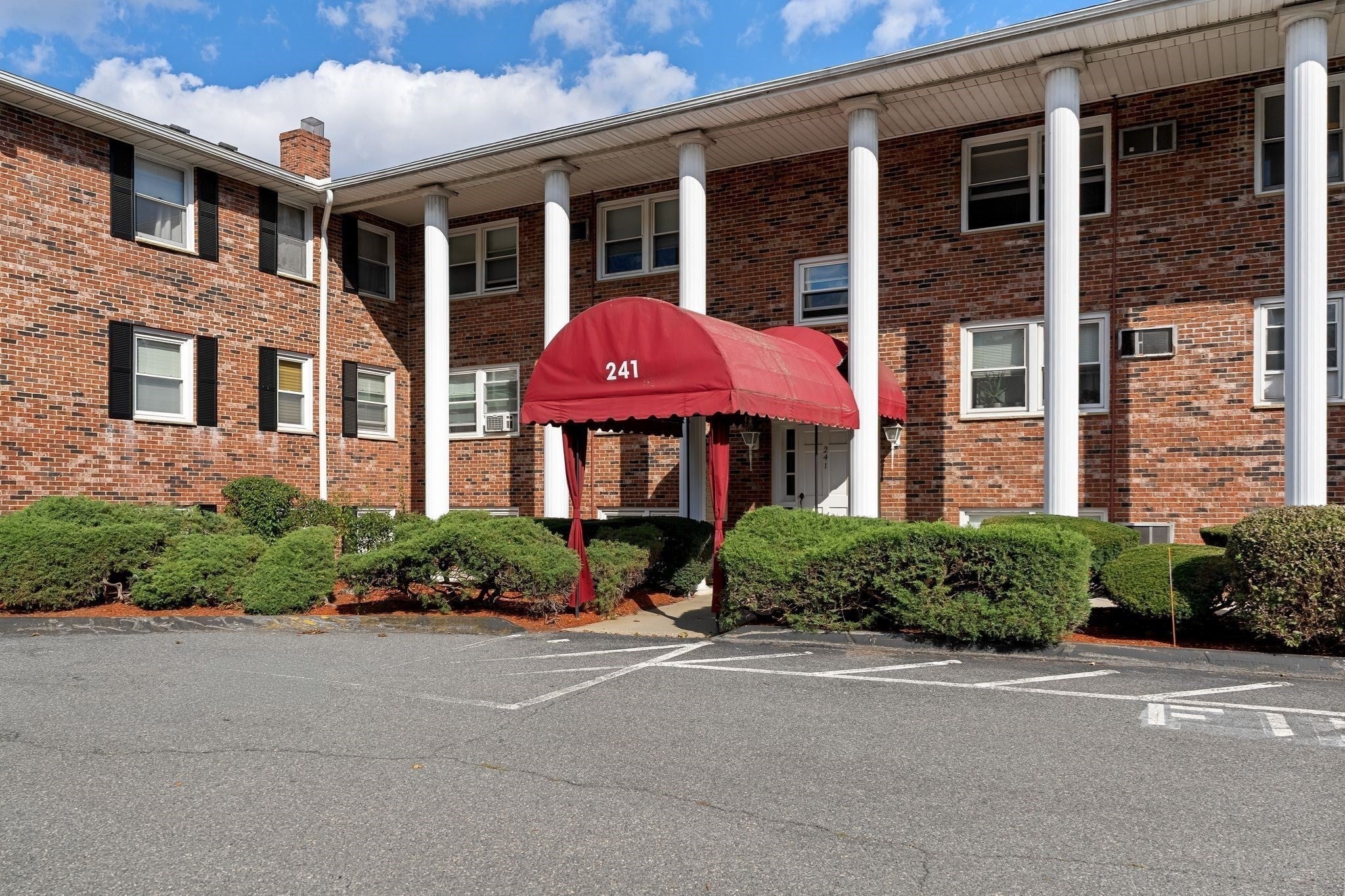 241 Main St #C8, Reading, MA, 241 Main St #C8, Reading, MA Photo #26