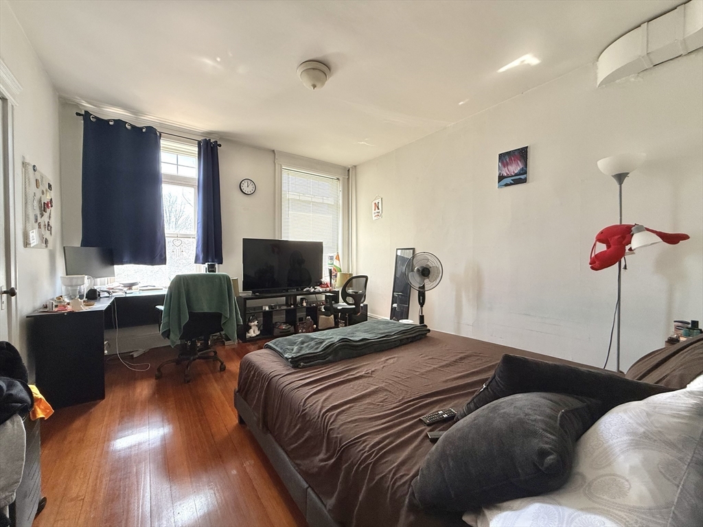 1908 Beacon St #2, Brookline, MA Photo #12