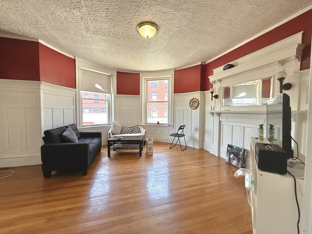1908 Beacon St #2, Brookline, MA Photo #3