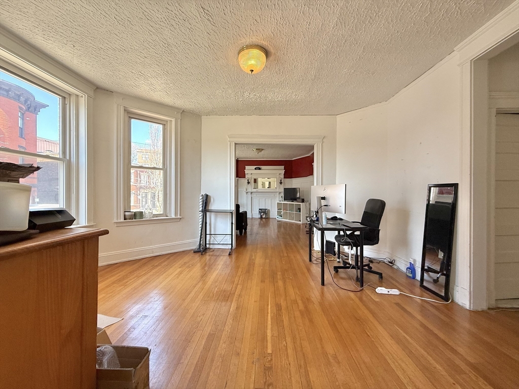 1908 Beacon St #2, Brookline, MA Photo #4