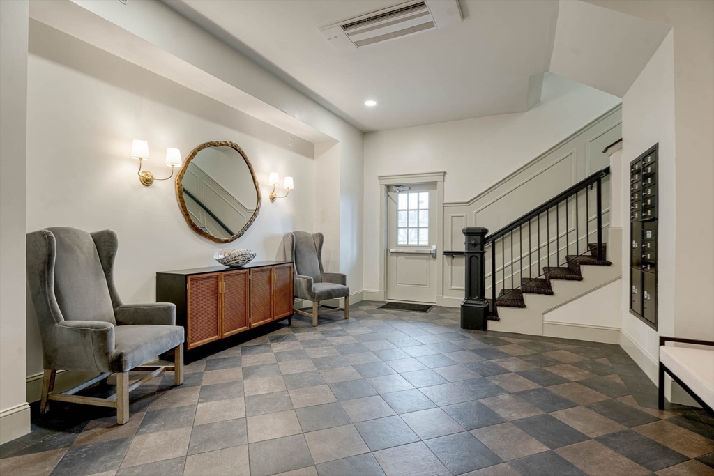 134 Court St 18