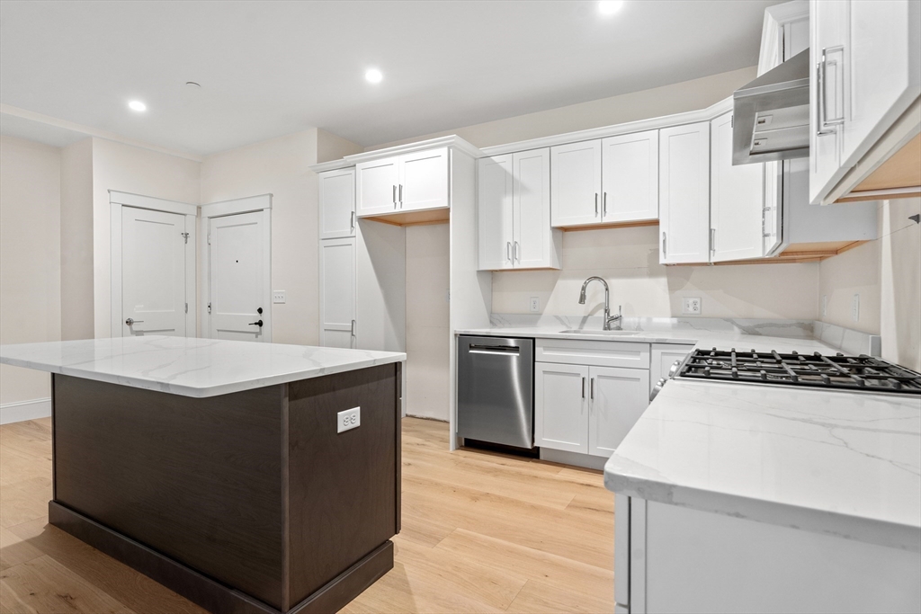 134 Court St 18