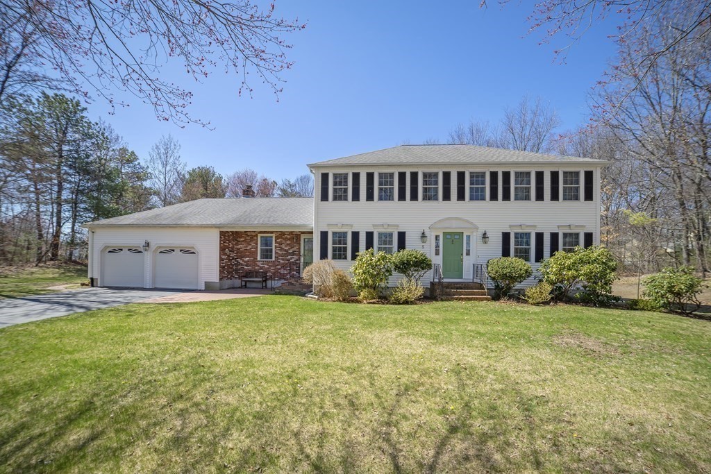 5 Lauren Ln