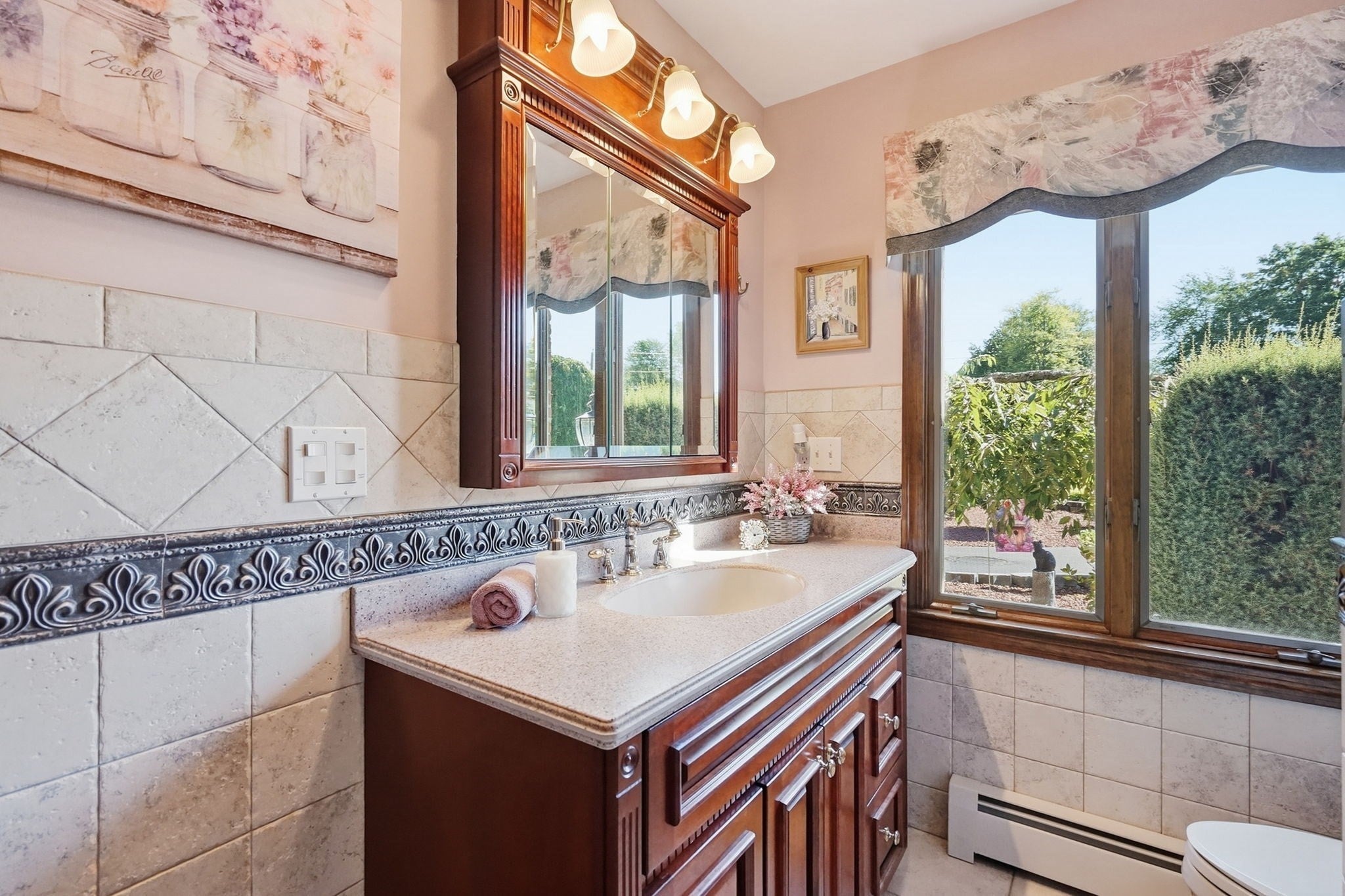 105 Higher Brook Dr, Ludlow, MA, 105 Higher Brook Dr, Ludlow, MA Photo #22