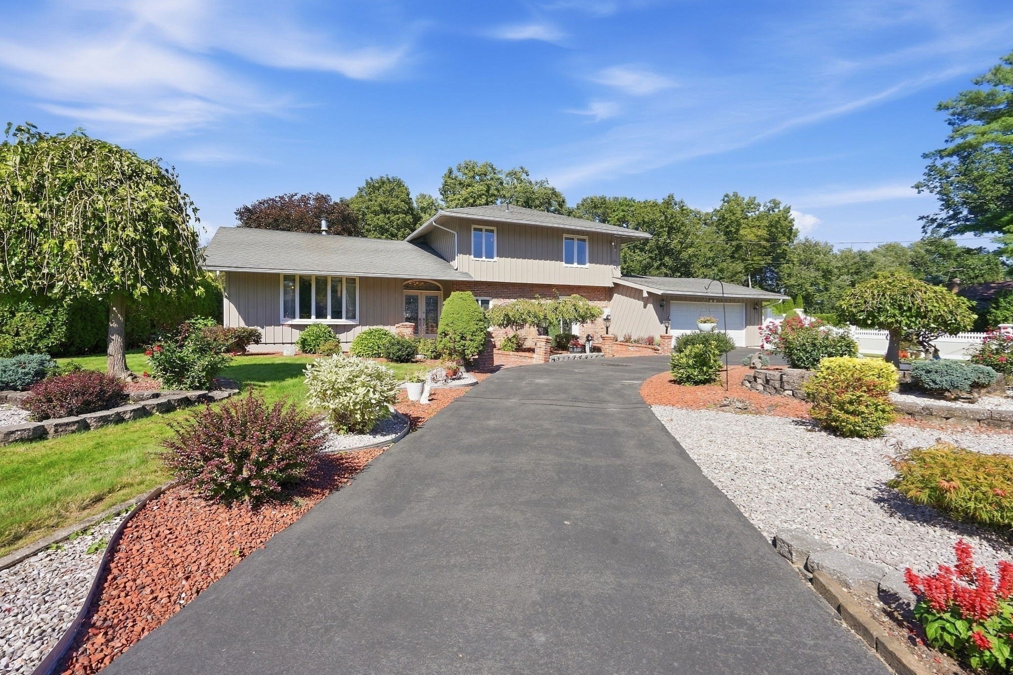 105 Higher Brook Dr, Ludlow, MA, 105 Higher Brook Dr, Ludlow, MA Photo #1