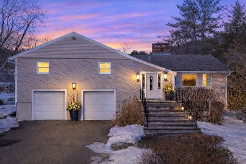 6 Tally Ho Lane Framingham MA 01701