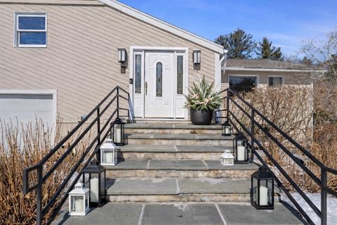 6 Tally Ho Lane Framingham MA 01701