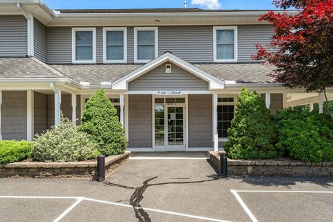 6 Parc Pl A Southampton MA 01073