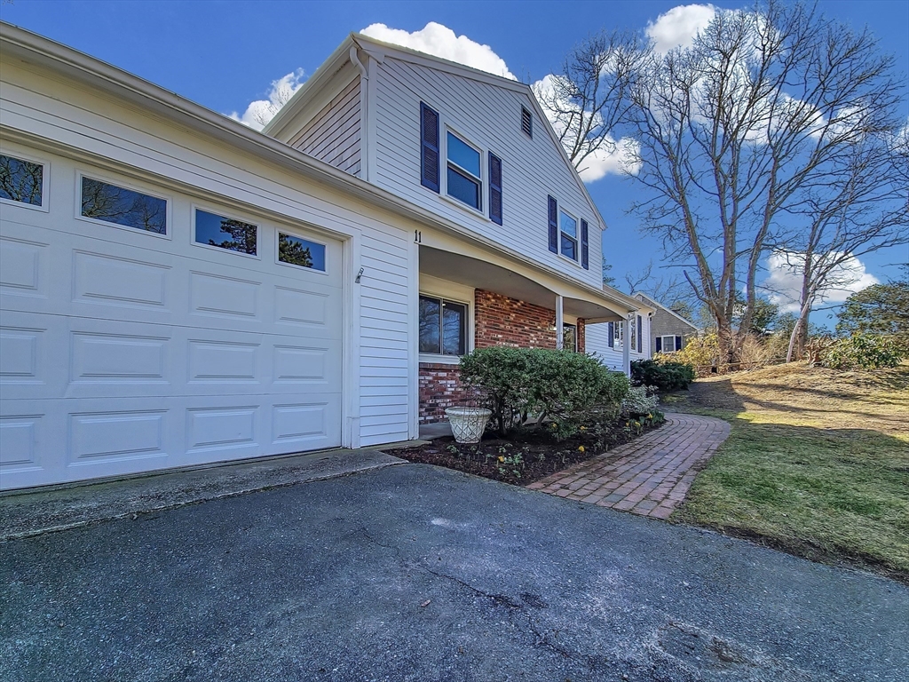 11 Great Oak Rd