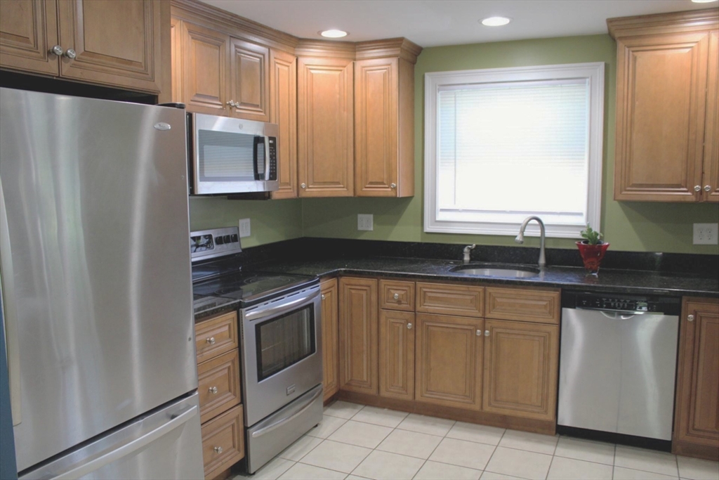 21 Whitcomb Dr