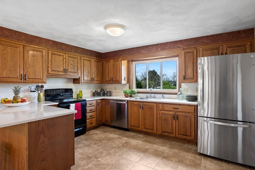 93 Birch Hill Rd, Stow, MA Photo #8