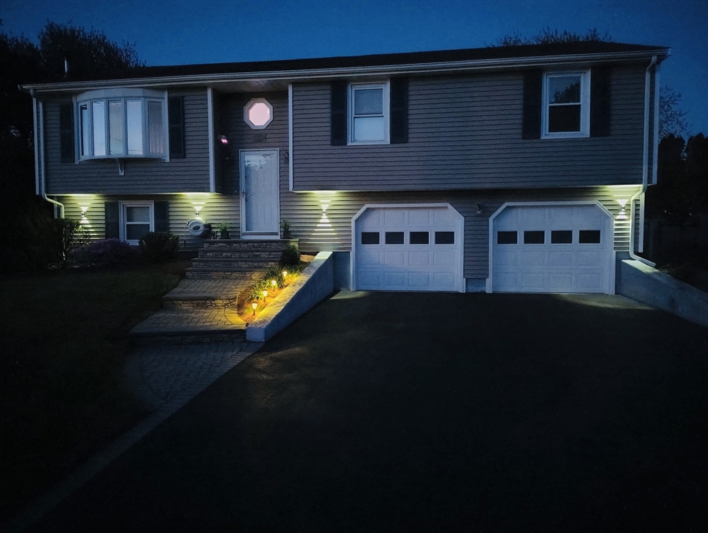 166 Mohawk Dr