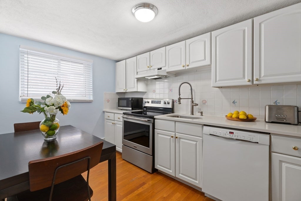 38 Westgate Rd 1