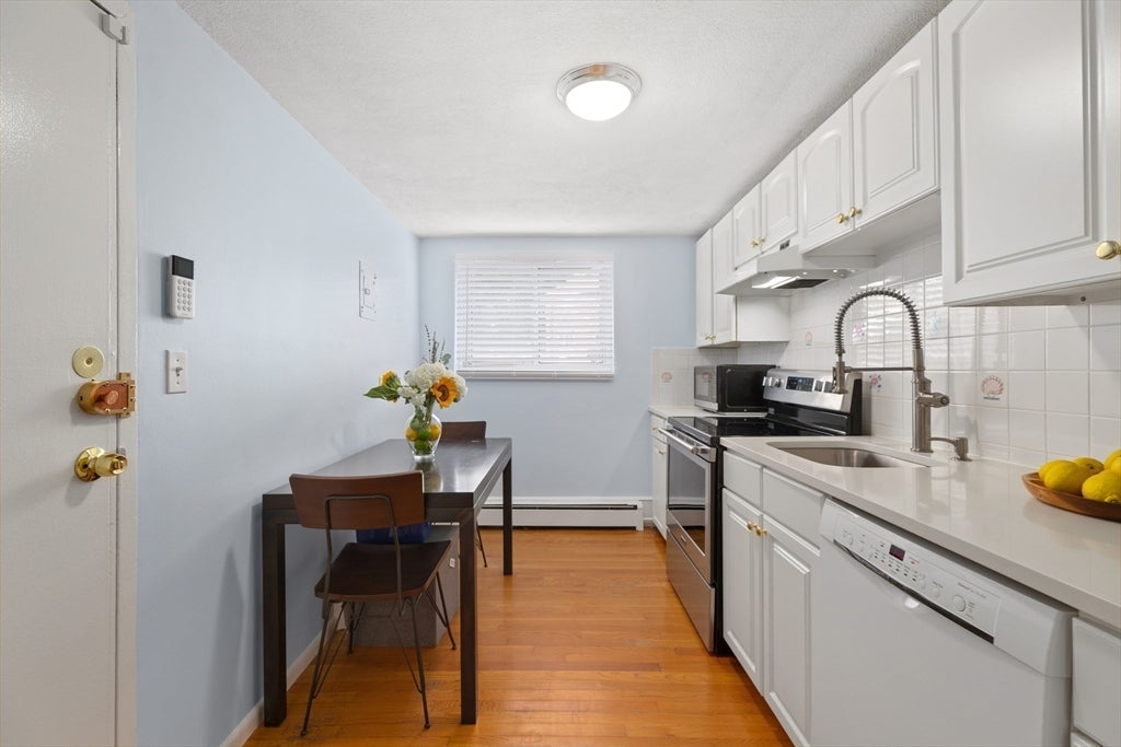 38 Westgate Rd 1