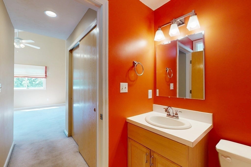 98 Algonquin Tr #98, Ashland, MA Photo #26