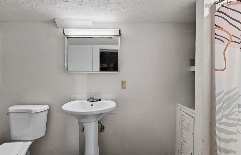 274 Clarendon St, Fitchburg, MA Photo #19
