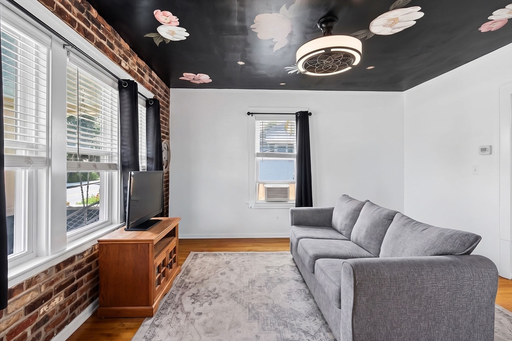 274 Clarendon St, Fitchburg, MA Photo #8