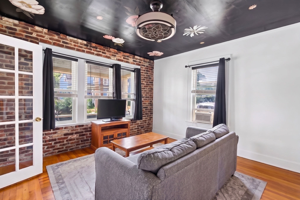 274 Clarendon St, Fitchburg, MA Photo #6