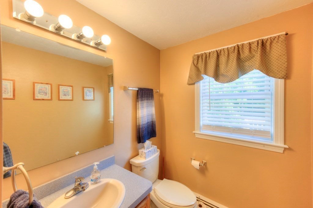 11 Hyland Ave, Leicester, MA, 11 Hyland Ave, Leicester, MA Photo #10