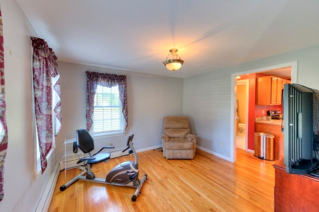 11 Hyland Ave, Leicester, MA, 11 Hyland Ave, Leicester, MA Photo #9