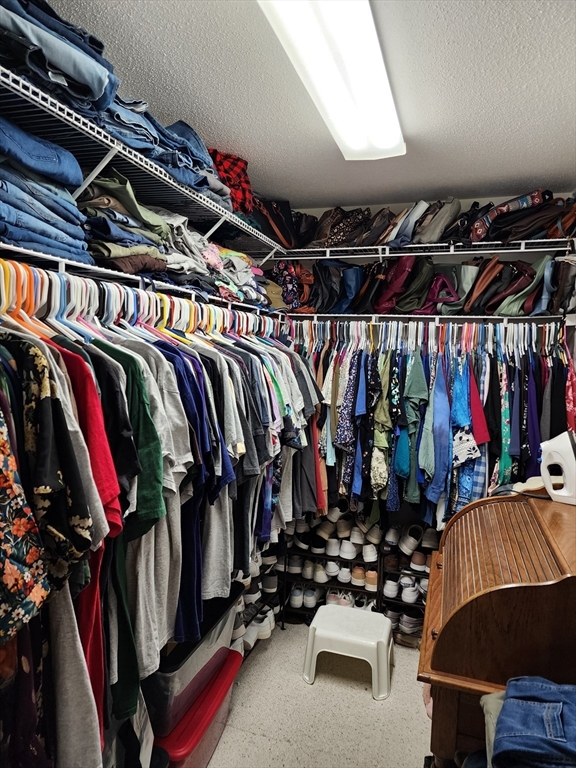 33 Guerin St, Chicopee, MA Photo #21