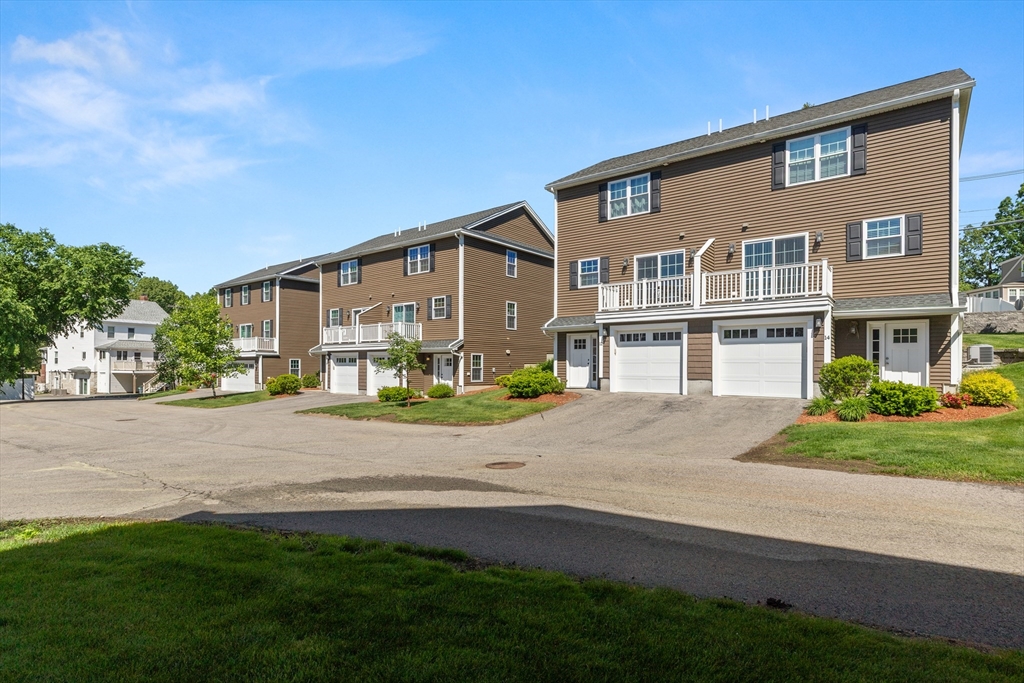 4 Fairview St 8