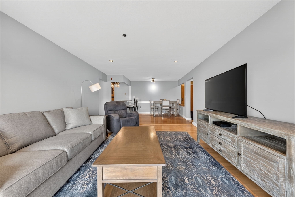 273 Cambridge Road #508, Woburn, MA Photo #4