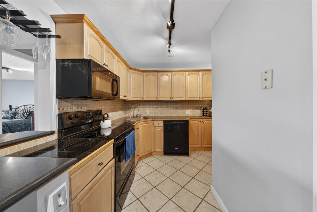 273 Cambridge Road #508, Woburn, MA Photo #9