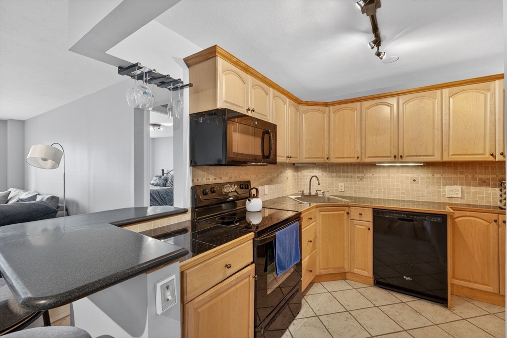 273 Cambridge Road #508, Woburn, MA Photo #8