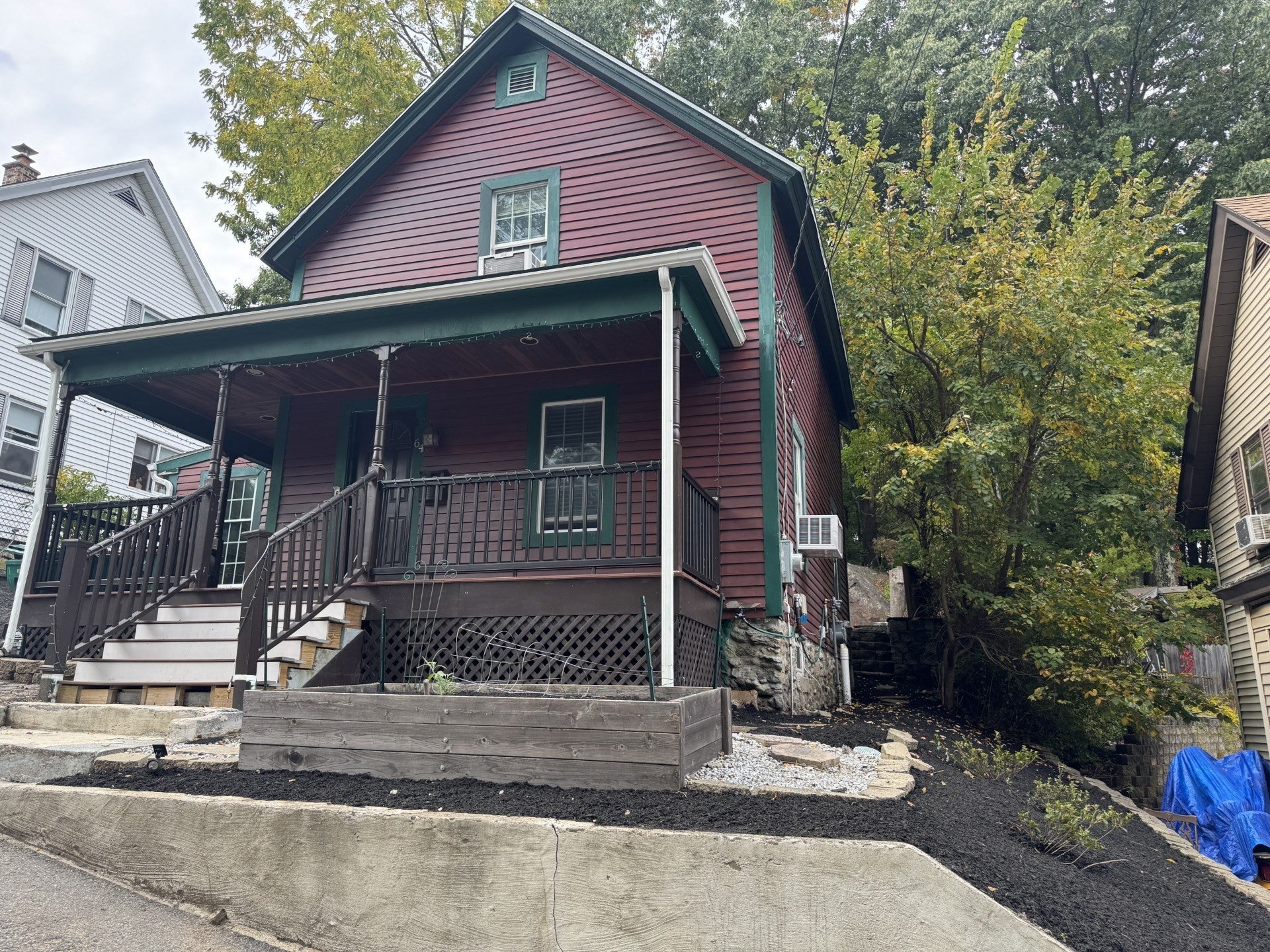 64 Mayland St
