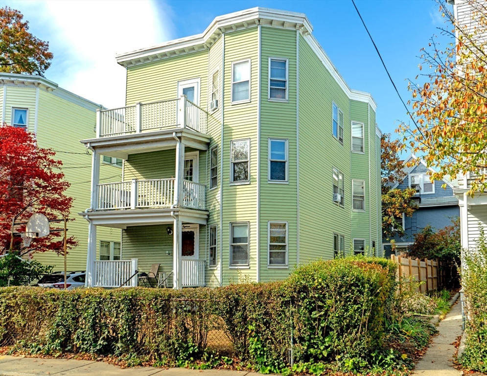 18 Fainwood Cir
