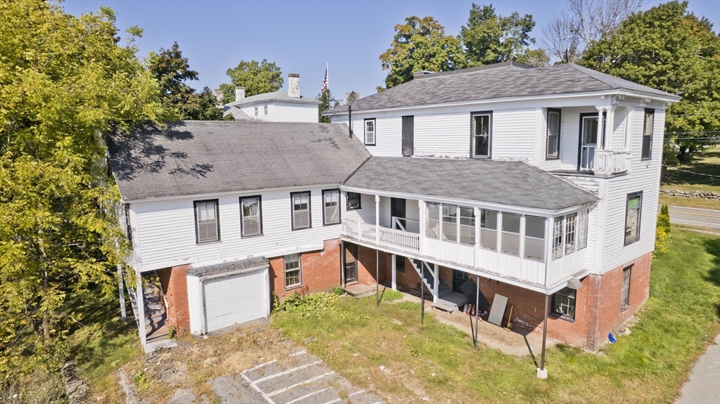 981 Main St