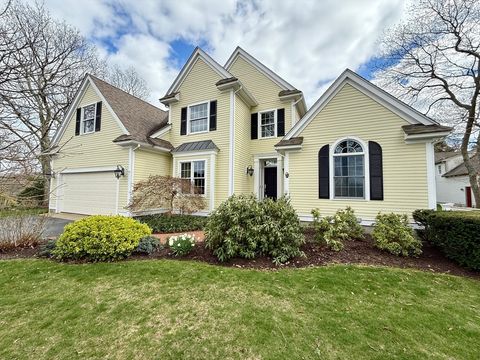 53 White Cliff Dr Plymouth MA 02360