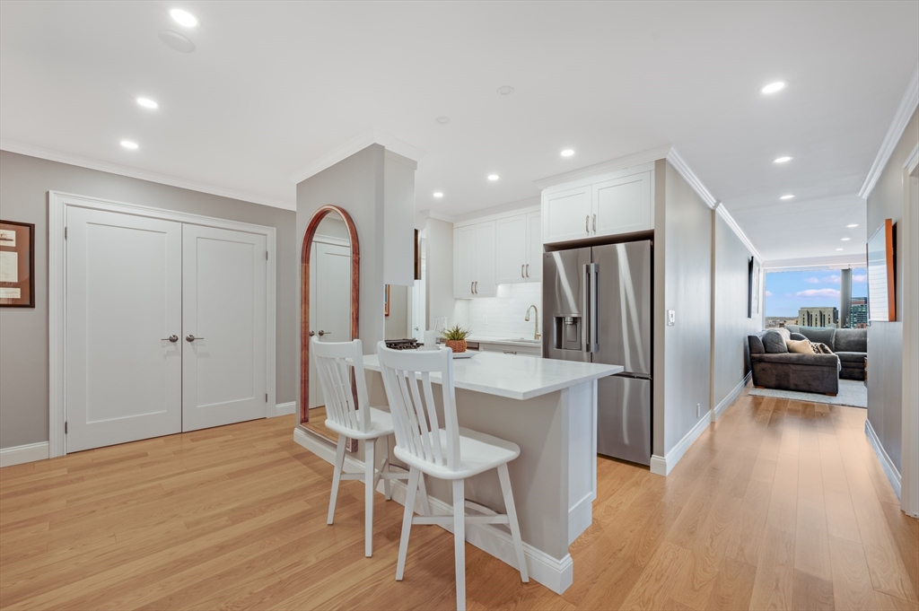 85 E India Row 34G